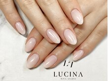 ネイルスタジオ ルキナ(LUCINA)/c-465 大人可愛いホワイトネイル