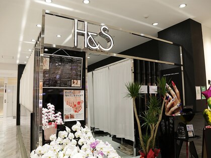 ネイルサロン エイチアンドエス 高崎OPA店(H&S)の写真