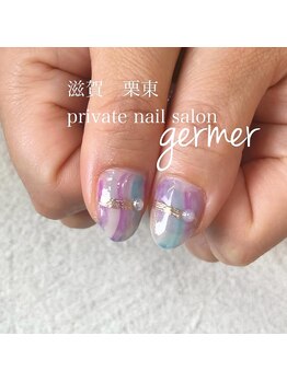 ジェルメ(germer)/親指も初夏のカラーで♪