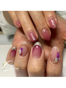 キュア(Cure)/アシンメトリーネイル
