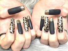 クルル(curule)/ギャル強めネイル