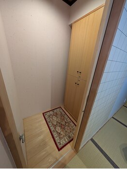 ははとこ均整院/ひのき床更衣室でしっかりお着替