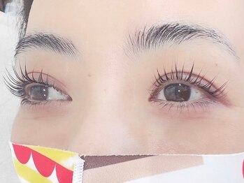 フィアラ 四条烏丸店(Fiara)/パリジェンヌ