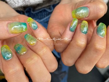 ミュー(mieux)/夏バブルネイル！