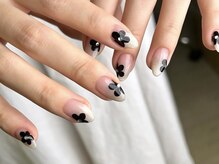 ユノ フィオーレ(Juno fiore)/ブラックフラワーネイル
