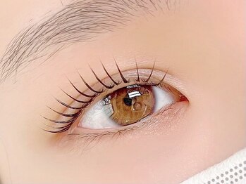 ディアリリー 宇都宮店(Dia Lily.)の写真/宇都宮にNEW OPEN!まつげパーマ専門店!自まつげを活かすデザインで抜け感のある目元に!【まつげパーマ】