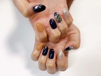 トヨネイル(TOYO NAIL)/ストーン風ネイビー☆