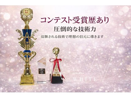 ホワイト(WHITE)の写真