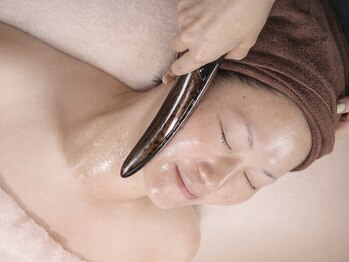 グレイスヒーリング(GRACE HEALING)の写真/毛穴改善&リフトアップ集中ケア！
￥22000→￥11000