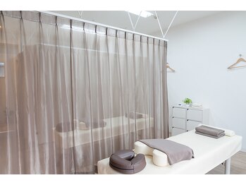 カンジク整体 茅場町店(KANJIKU整体)/半個室のリラックス空間