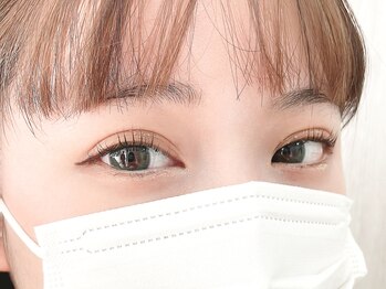 アーリ 江坂店(ALI)の写真/【まつ毛パーマ￥2700】スッピンでもパッチリ目元で好感度&美人度UP★低価格×時短×納得の仕上がり♪