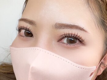 シャルム(Charme)の写真/【まつげパーマ¥5000/フラットラッシュ100本¥5000】お子様連れもOKです★1時間でサクッっとお手入れ!