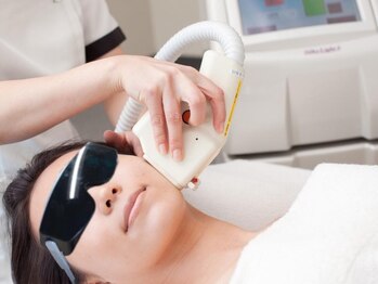 ミーシェ(Meshine)の写真/【男女予約可】シミ改善に働きかけるフォトコース◎シミケアがしたい方へ！嬉しい美白/保湿効果！