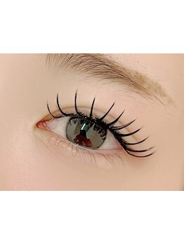 ナチュラル上品な目元にしたい