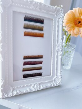 ナッティ(natti)/エクステの種類やカラーも豊富