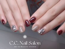 魅力的な定額デザインが盛りだくさん♪定額シンプル、ゴージャス、プレミアとNEWデザインコースをご用意！