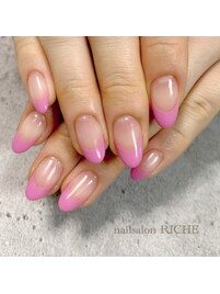 ピンクフレンチネイル！