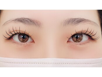 クリア アイラッシーズ アンド ネイルサロン シャイン(CLEAR & SHINE)/＆healthyフラットラッシュ100本