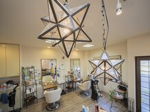 イン ヘアーメイクアピアラン内(in)の雰囲気（内観です）