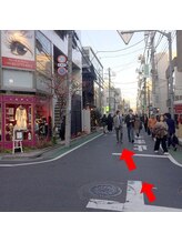 トミー(Tommy)/表参道駅Ａ2出口からの道順　4