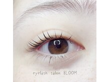 ブルーム(Bloom)の雰囲気(話題のブラックティントパーマ!マスカラされない方お勧めです♪)