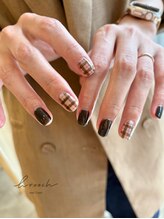 ブローチ(BRooCH)/チェックネイル【仙台】