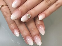 バーグ(bague)/白グラデーション