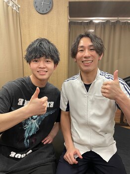 目黒もりおか整骨院/お客様との写真