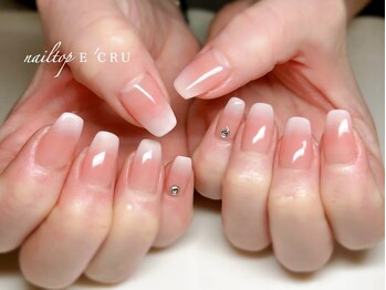 ネイルトップエクル(nail top E CRU)/ベイビーブーマー
