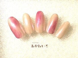 桃ネイル　ニュアンス　オーロラ