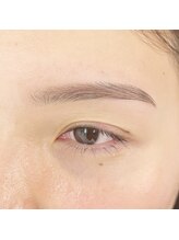 エルブリンク(elblink)/丸みを感じさせないデザイン