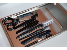 メンズ眉サロン クリスタル/施術器具