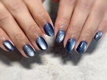 シーン(SHEEN)/ネイビーにフラッシュラメ