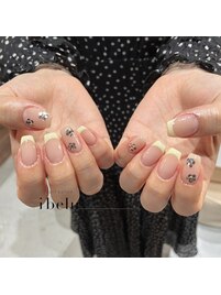 フレンチネイル