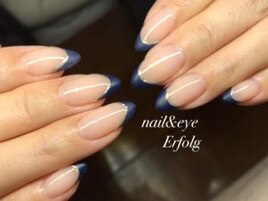 マットネイビーのクールフレンチ