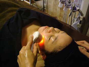 リリー(lily)/リフトアップ