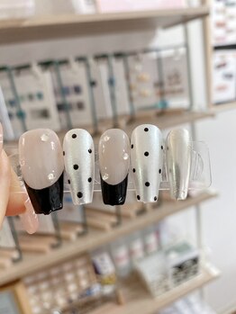 ベターミー(BETTER ME)/ミラーフレンチネイル　¥6500