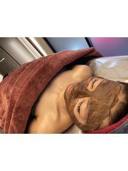 ホウレイ線・たるみ改善！予防ケア