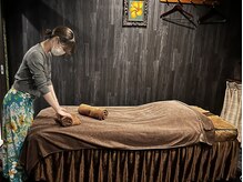 プラチナムアロマ 名古屋栄店(PLATINUM AROMA)/アロマリンパマッサージ準備