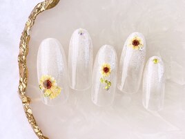 ひまわりネイル¥6980