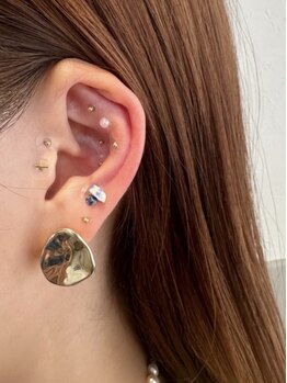 カランコエ(Kalanchoe)の写真/新トレンド耳ツボジュエリー☆おしゃれ×健康・美容効果◎100以上のツボが集まってるとも言われています！