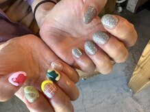 サラサネイルズ 代官山 恵比寿(sarasanails)/ちぐはぐ/アシメ/チェック/ラメ