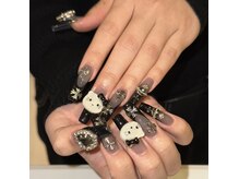 モアネイルズ(MORE-NAILS)の雰囲気（ロングスカルプ可能、パーツ多数(持ち込みもOK)）