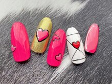 ターラ(Tara)/コミック風バレンタインネイル