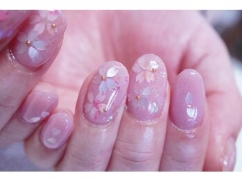 プチリリィ(Petit Lily)/奥行きを重ねたお花ネイル