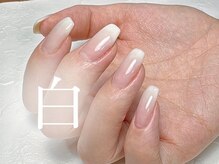 ネイルサロン クランベリー(Cranberry)/Whiteグラデーション