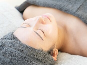 エムビューティーサロン(M Beauty Salon)の写真/【韓国式肌管理◎伏見駅徒歩3分】いちご鼻/黒ずみにお悩みの方に◇肌管理はプロにお任せください♪