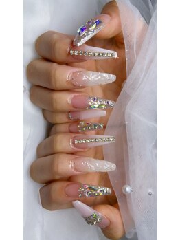 アティーネイル(Aty Nail)/白グラキルティング