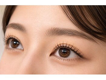 エムピカ(Mpika)の写真/ナチュラルにふわっと♪トレンド眉×まつげパーマで一気に垢抜け☆平日限定の学割クーポンも♪