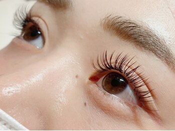 ベローアイラッシュ 桂店(Bello eyelash)の写真/存在感のある目元へ[バインドロック80束¥7500]フラット×ボリュームで挟んで装着する新技術◎モチが劇的UP!